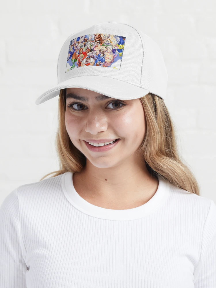 Femme qui porte une casquette blanche Street Fighter avec tous les personnages multicolores